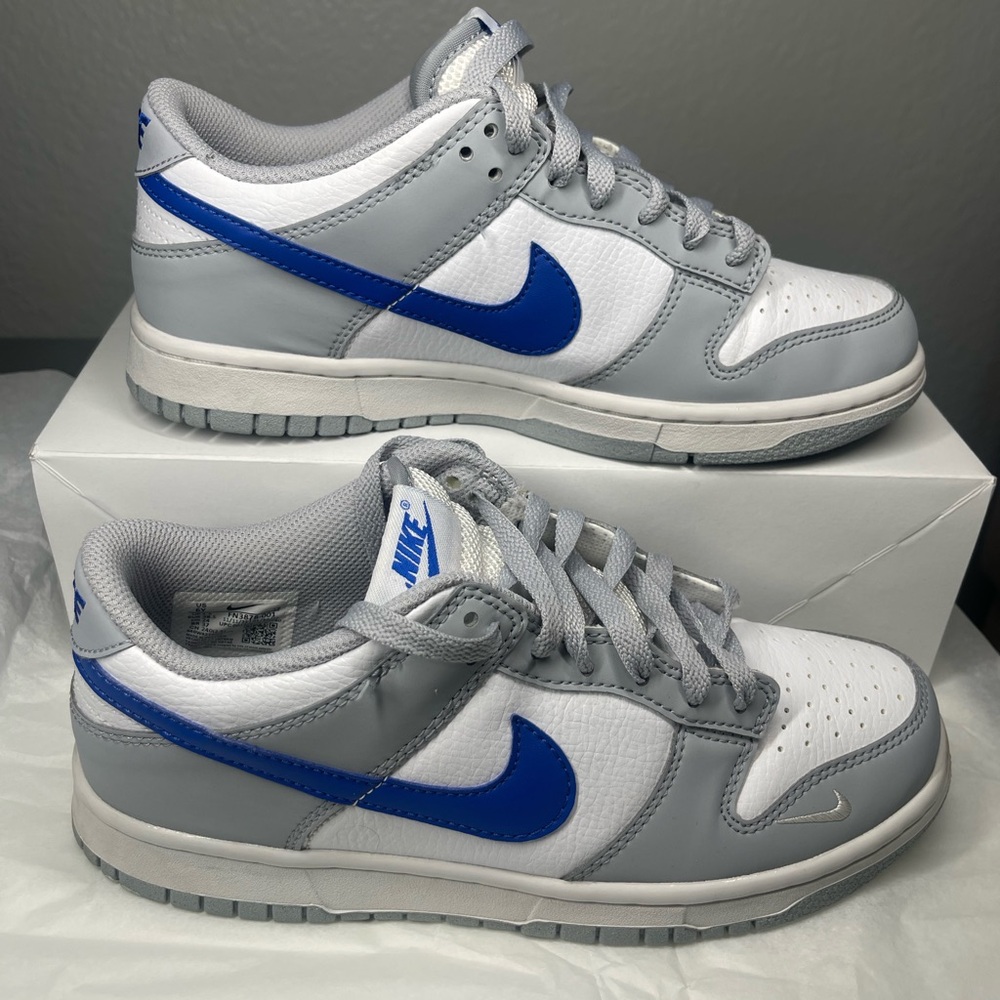 Nike Low-Top Sneakers White, Gray & Blue